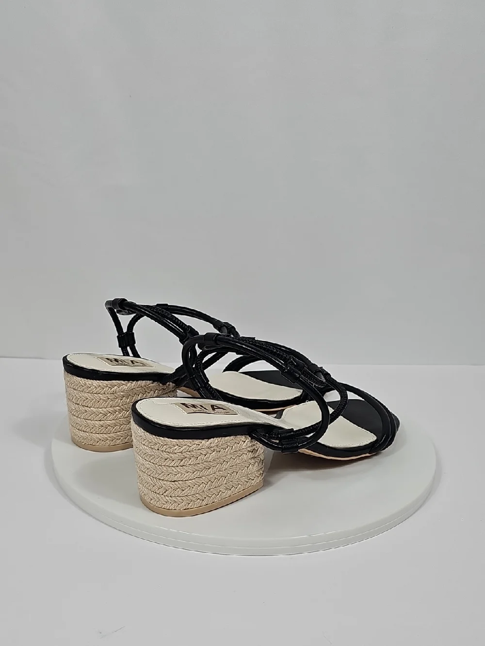 NWOT MIA Ione Strappy Espadrille Block Heels Sandals Black 8.5